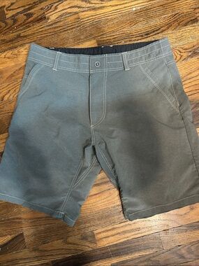 Kuhl Men's Flat Front Shorts in Olive Drab